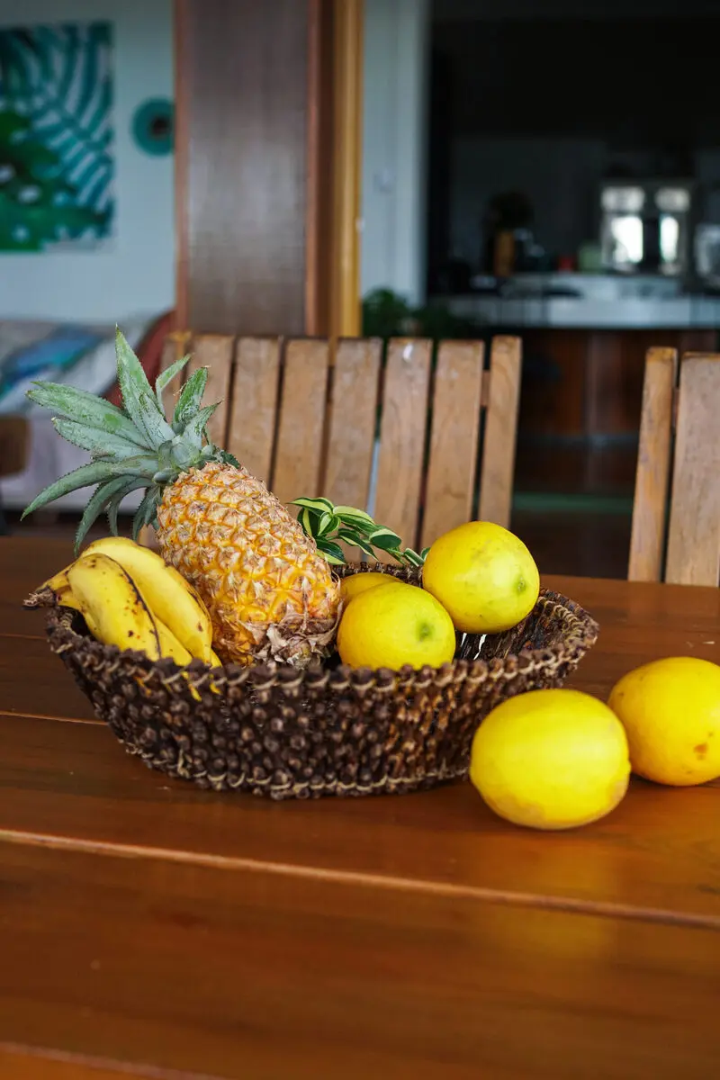 Round fruit bowl