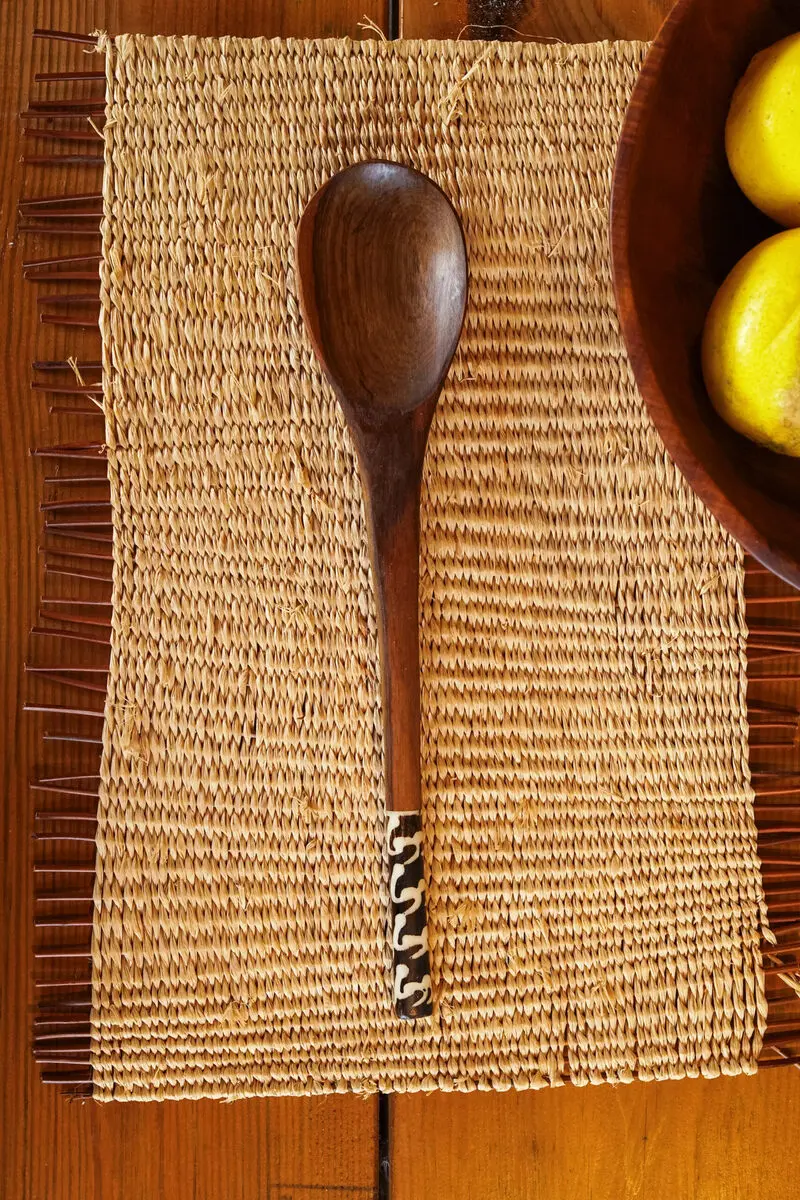 Salad spoon