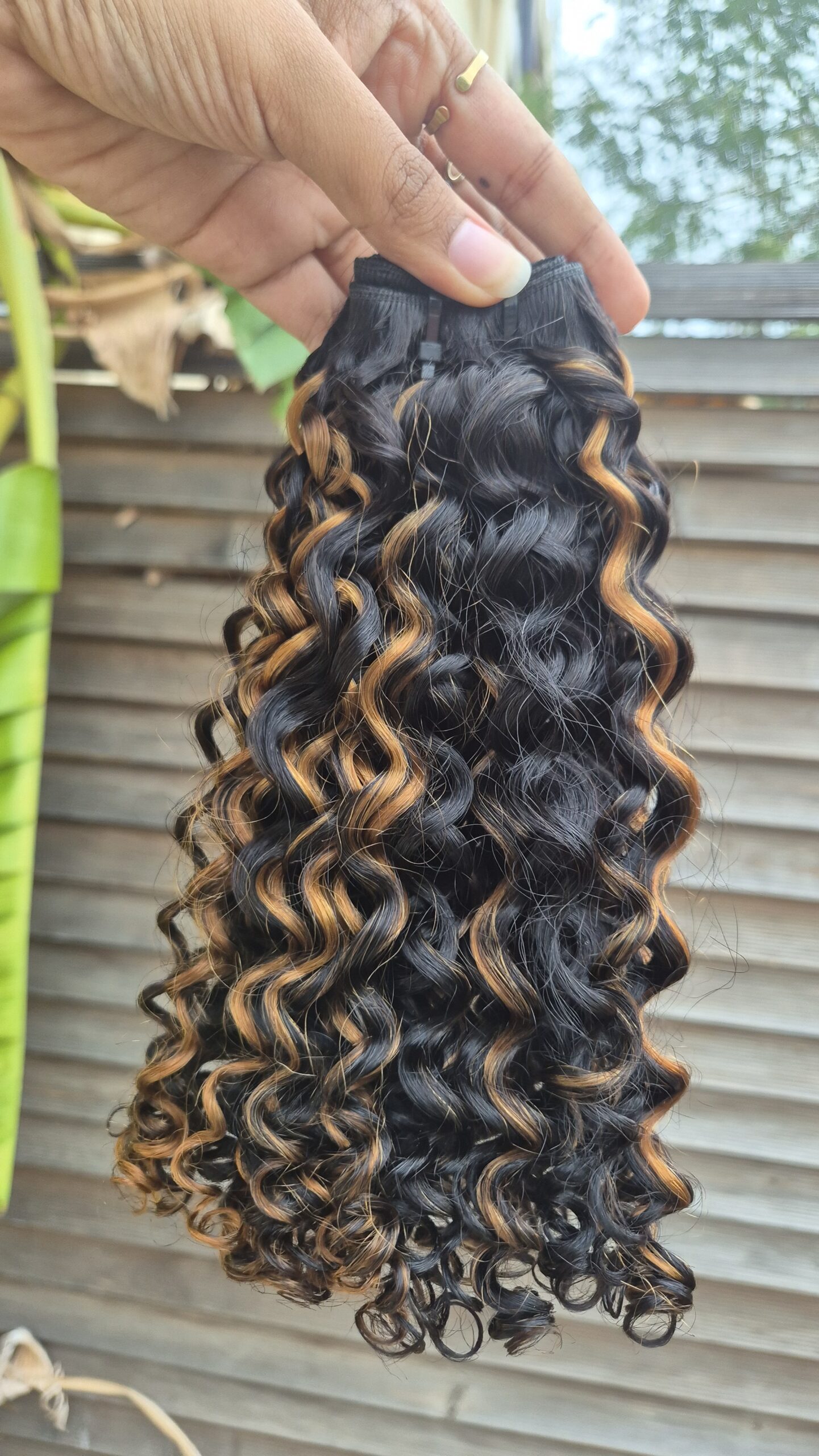 Paquet de tissage Funmi curl mèché