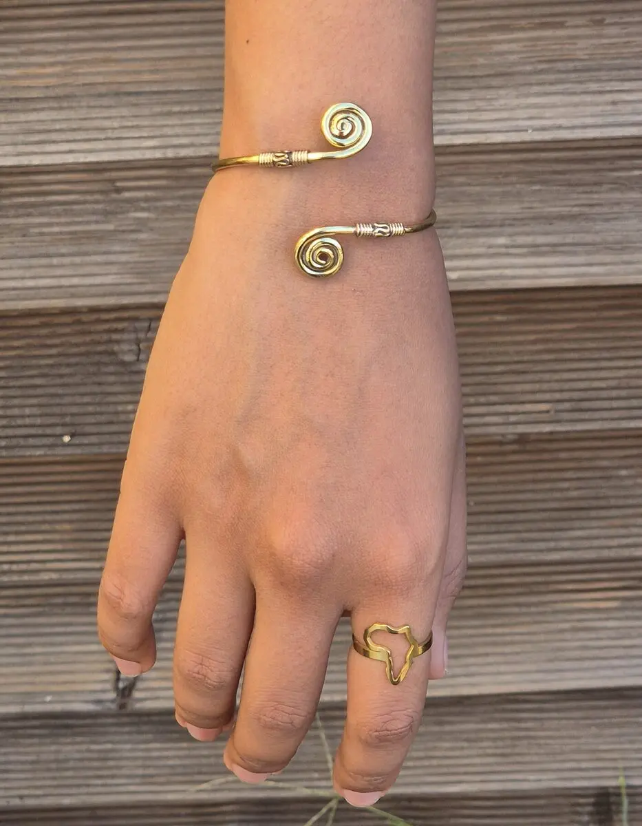 Double gold bangle