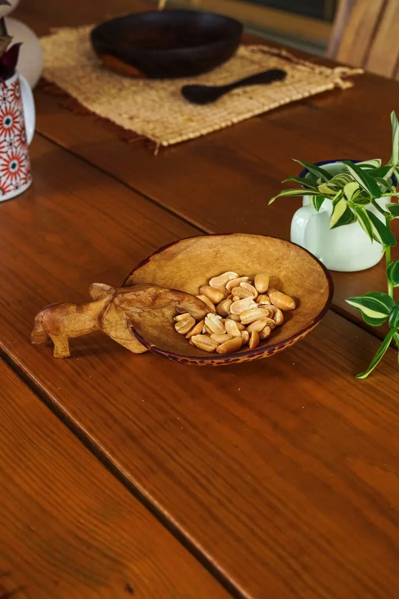 Small elephant bowl