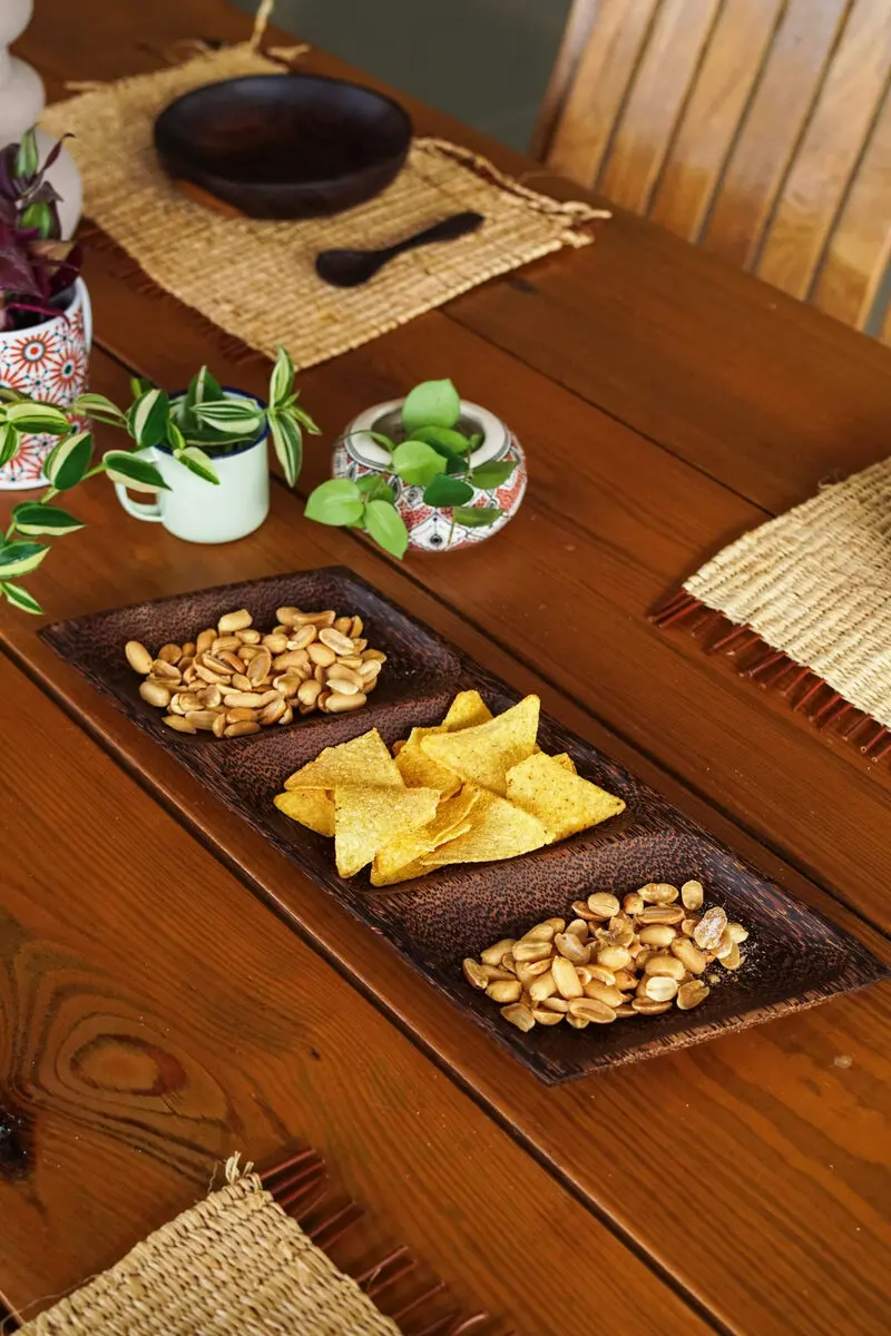 Three-compartment dish