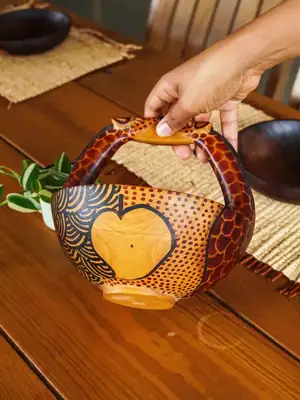 Double Giraffe Bowl 3