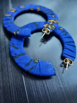 Yendi Flat Hoop Earrings 7