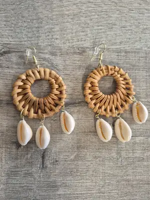 Round Cauri Rattan Earrings