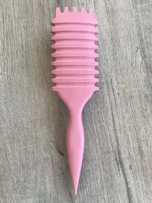 Defining brush