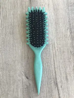 Defining brush 4