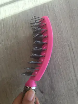 Detangling brush 5