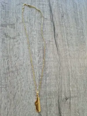 Madagascar Necklace 3