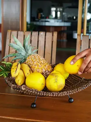 Square fruit bowl