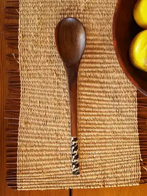 Salad spoon