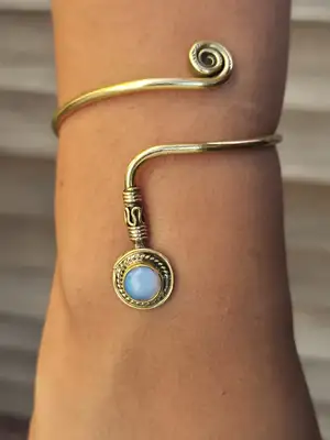 Gold-Plated Pearl Bracelet (5 Colors)