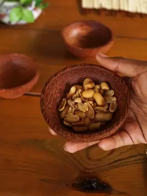 Mini coconut bowl 5