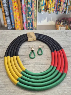 Parure Yoruba ( 8 couleurs ) 16