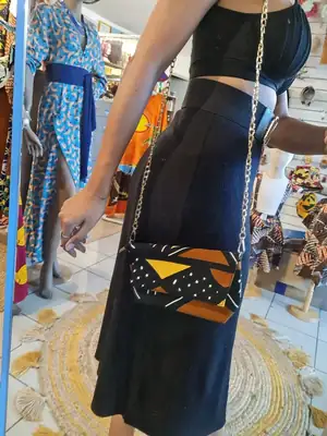 Lynda Clutch 3