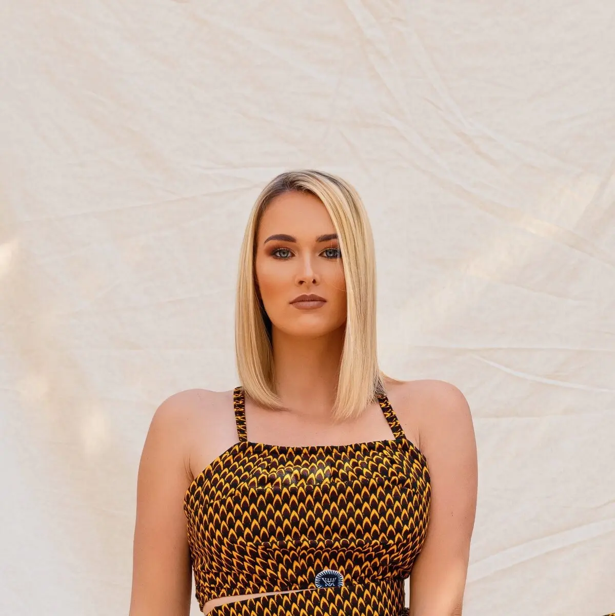 Flamme Backless Top