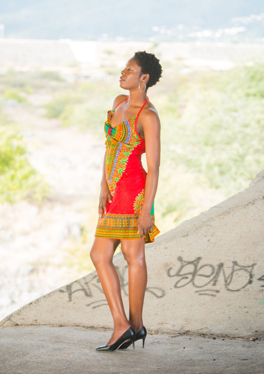 Robe Dashiki décolletée (3 coloris) – Image 2