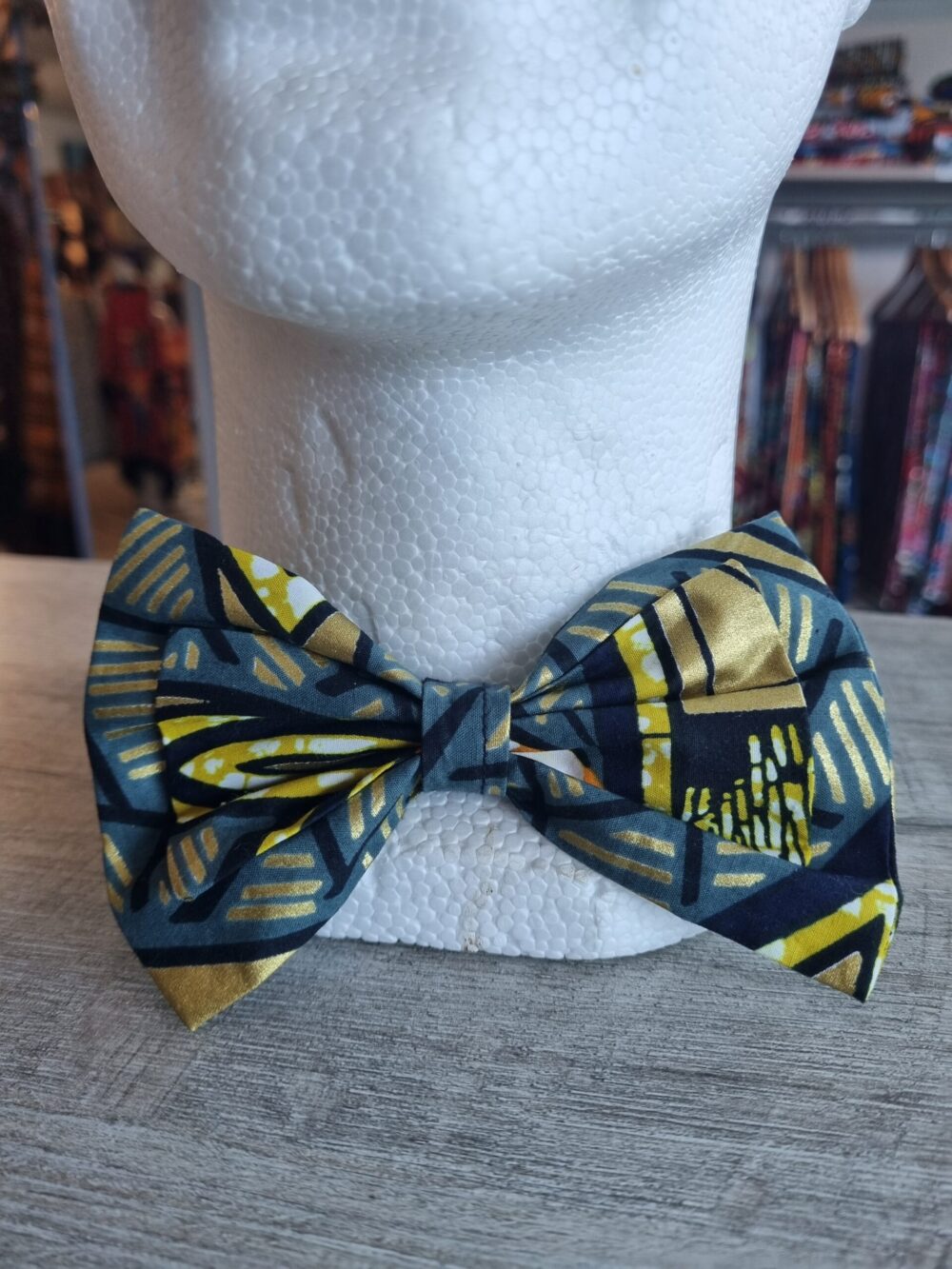 Horus bow tie