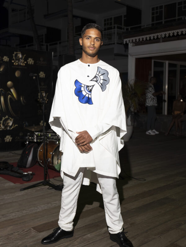 Fleur des Îles men's outfit