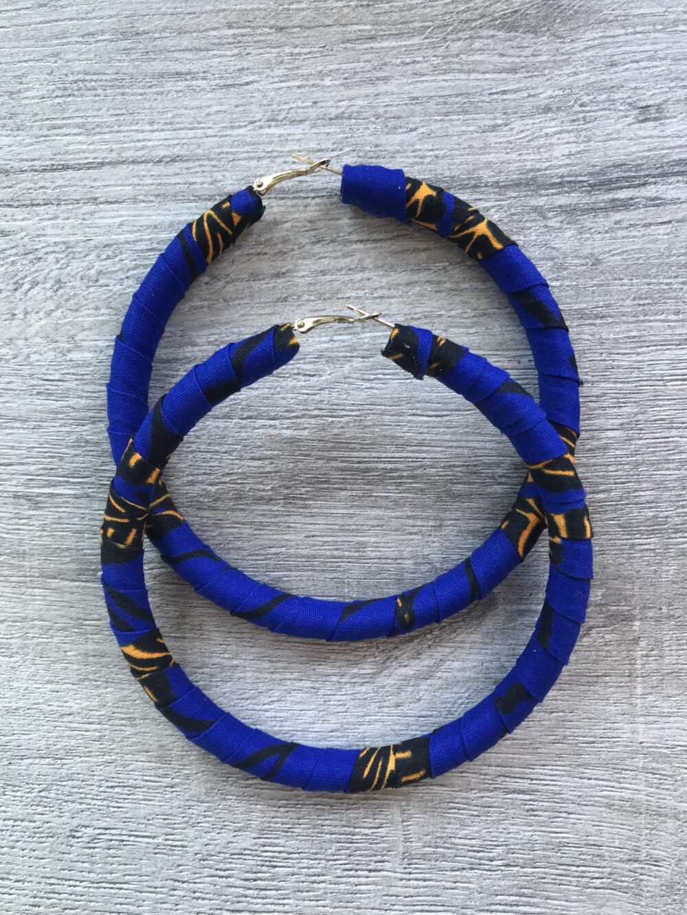 Yendi extra creoles earrings - Image 2