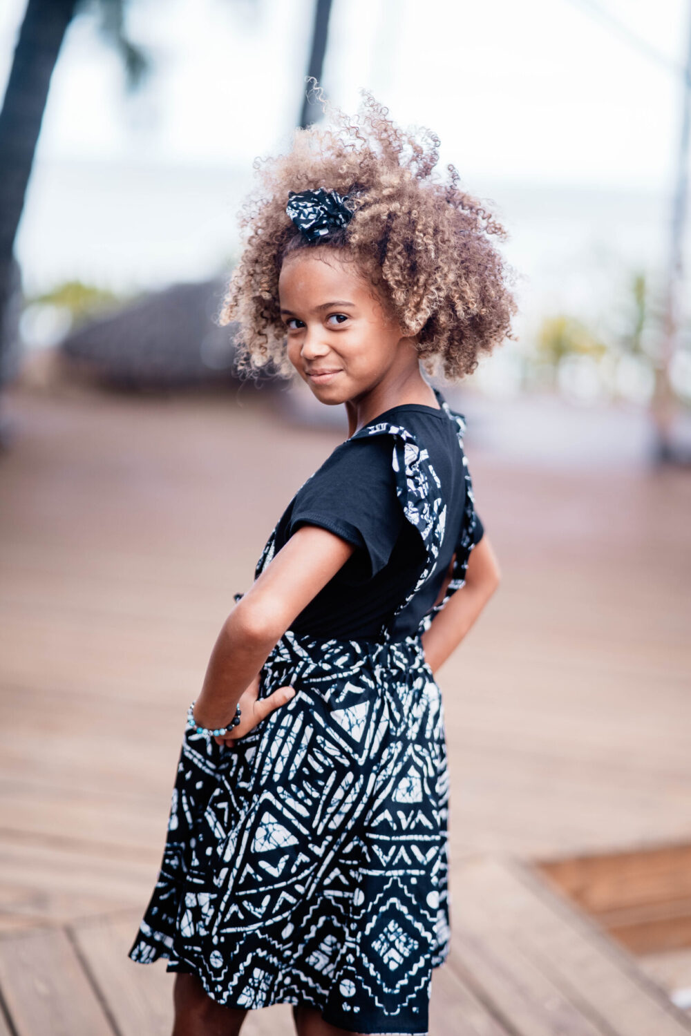 Jupe enfant à bretelles Loumé – Image 3