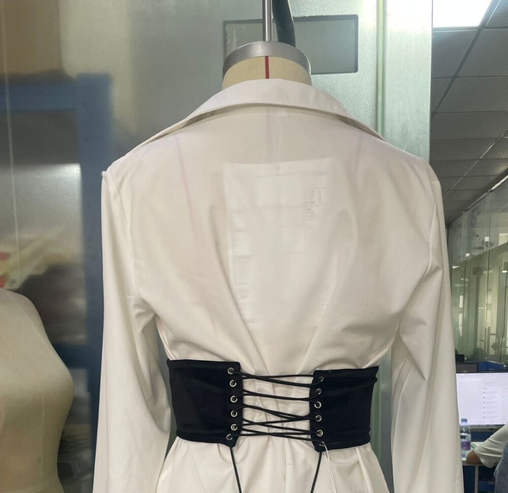 Tenue femme Fleur des îles – Image 3