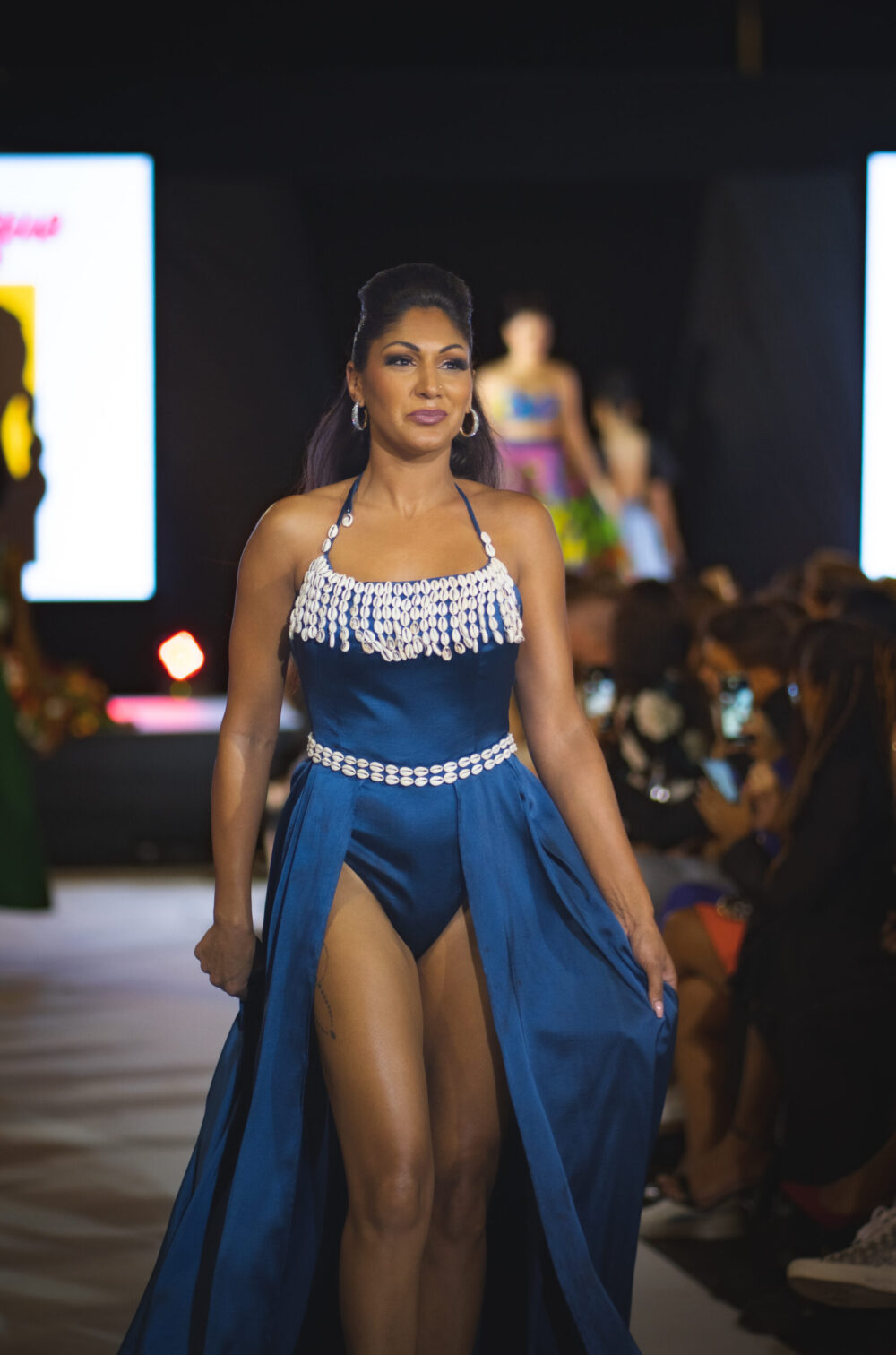 Outfit 5 Fashion Reunion - Image 3