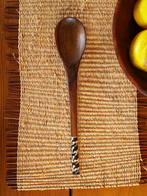 Salad spoon