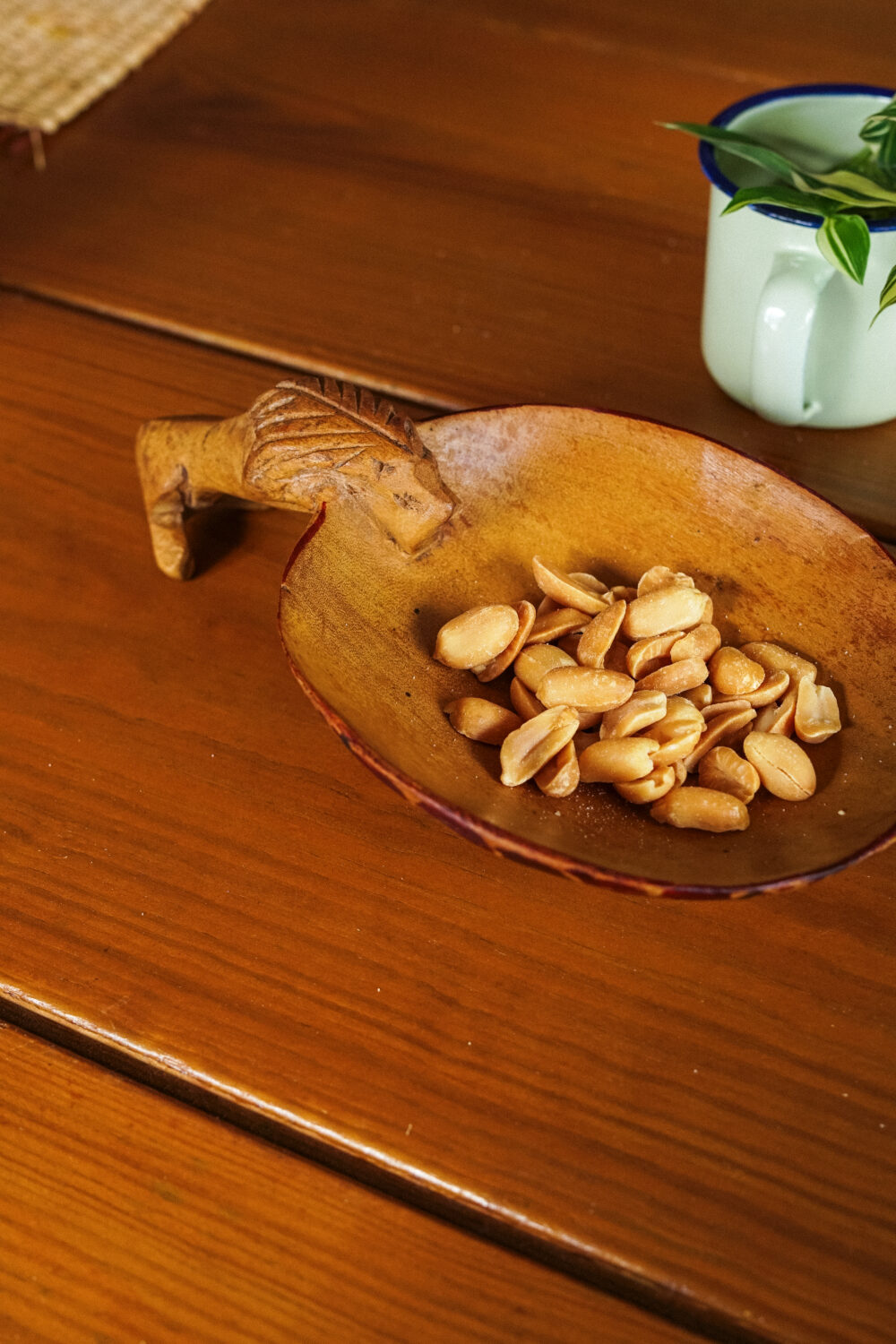 Small lion bowl - Image 3