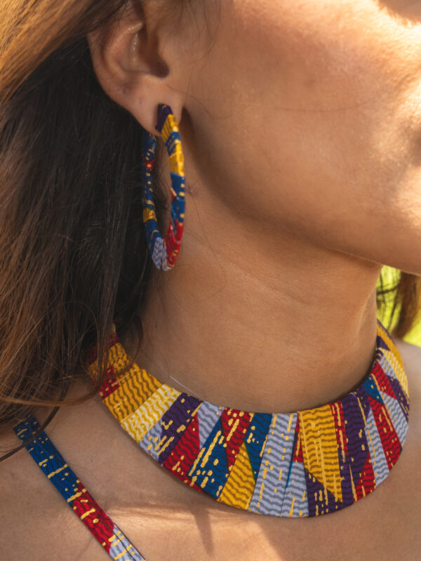Senia patterned necklace
