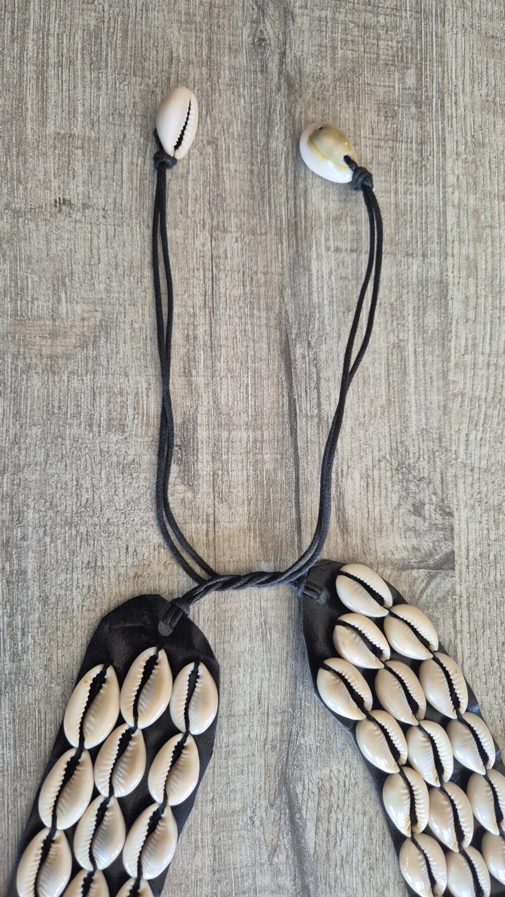 Cowries round necklace - Image 4