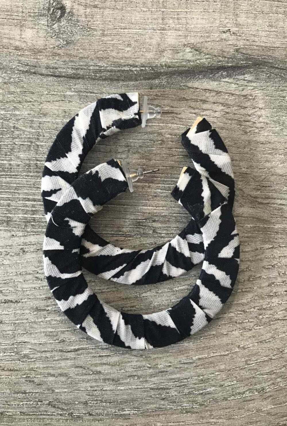 Kodjo flat hoop earrings - Image 2